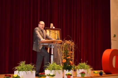 Der Staatssekretär im Finanzministerium und unser Bezirksvorsitzender Steffen Kampeter spricht sein Grußwort.