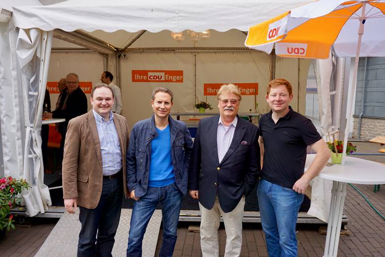 Sehr gut besucht war der Anlaufpunkt der CDU Enger auf dem Kirschblütenfest. Sehr gut besucht war der Anlaufpunkt der CDU Enger auf dem Kirschblütenfest.