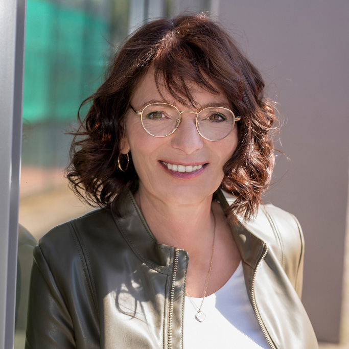  Anke Theisen